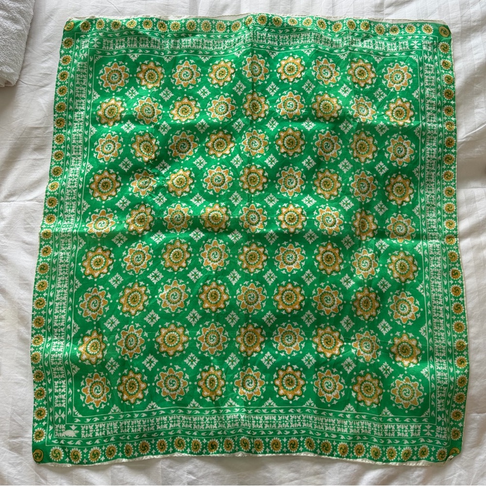 Green and Yellow Patterned Scarf